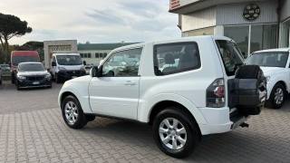 MITSUBISHI Pajero usata, con Autoradio