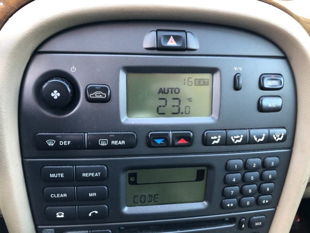 JAGUAR X-Type usata, con Cruise Control