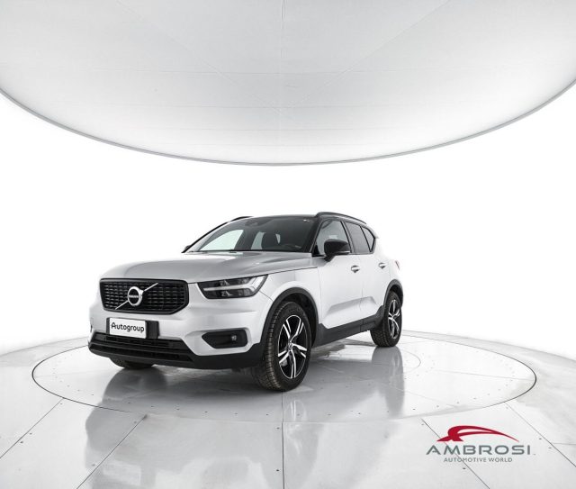 VOLVO XC40 usata 0