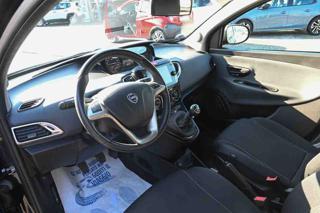 LANCIA Ypsilon usata, con ESP