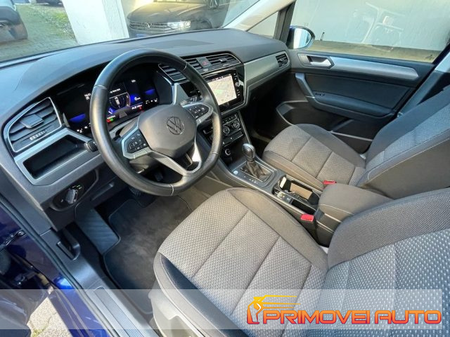 VOLKSWAGEN Touran usata, con Autoradio