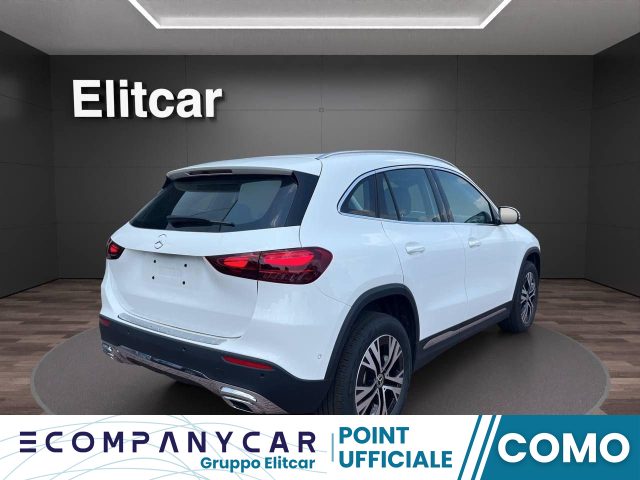 MERCEDES-BENZ GLA 180 usata, con Alzacristalli elettrici