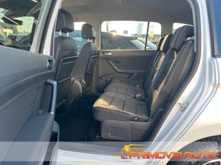 VOLKSWAGEN Touran usata, con Autoradio