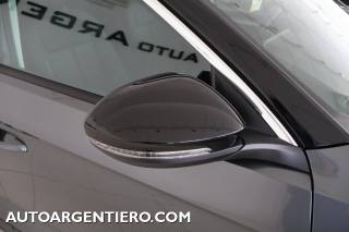 VOLKSWAGEN T-Roc usata, con Hill holder