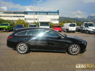 MERCEDES-BENZ CLA 180 usata, con Alzacristalli elettrici