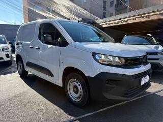 OPEL Combo usata, con Airbag