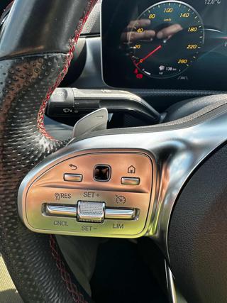 MERCEDES-BENZ CLA 180 usata, con Volante multifunzione