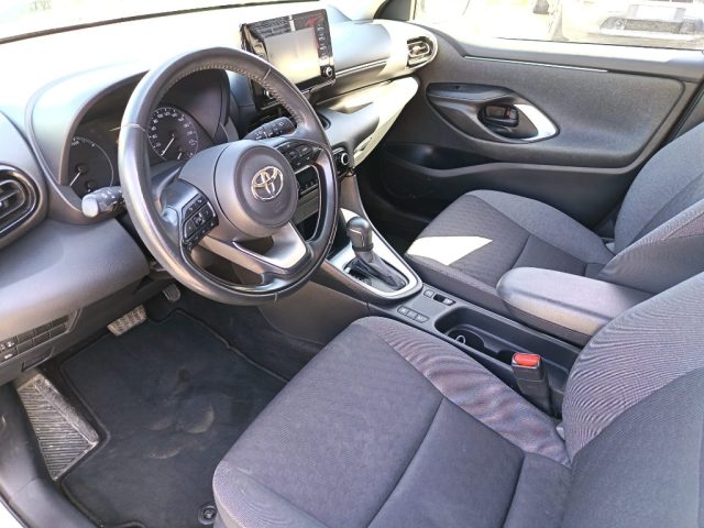 TOYOTA Yaris usata 8