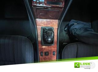 MERCEDES-BENZ E 200 usata 22