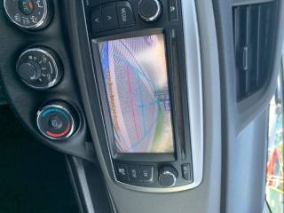 TOYOTA Yaris usata, con USB