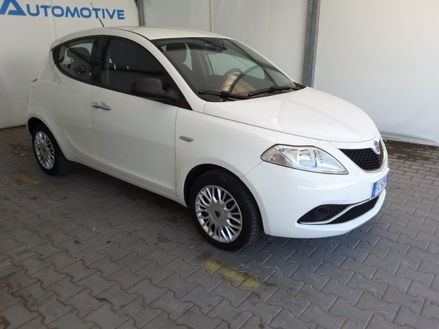 LANCIA Ypsilon usata, con Airbag