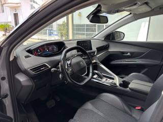 PEUGEOT 3008 usata, con Touch screen