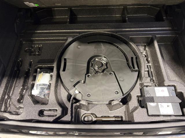 AUDI Q3 usata, con Sensori di parcheggio posteriori