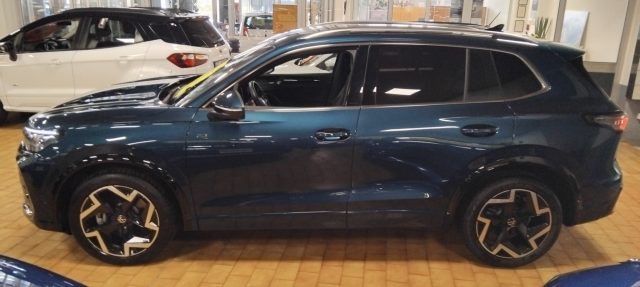 VOLKSWAGEN Tiguan usata, con Autoradio