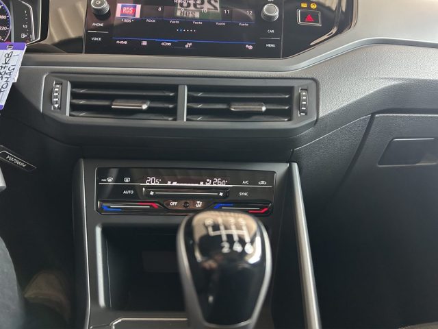 VOLKSWAGEN Taigo usata 12