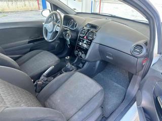 OPEL Corsa usata, con Autoradio