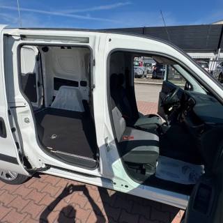 FIAT Doblo usata, con Touch screen