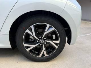 TOYOTA Yaris usata, con Fendinebbia