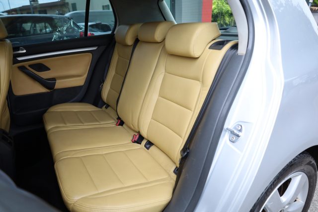 VOLKSWAGEN Golf usata, con Chiusura centralizzata