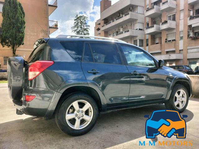 TOYOTA RAV 4 usata, con Alzacristalli elettrici
