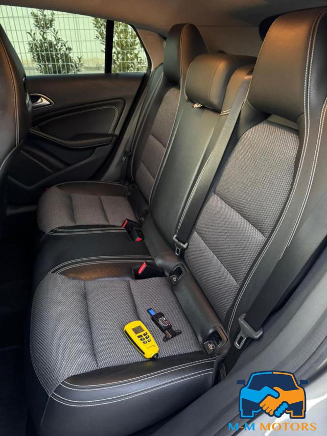 MERCEDES-BENZ CLA 180 usata, con Airbag testa