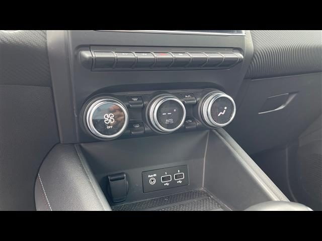 RENAULT Captur usata, con USB