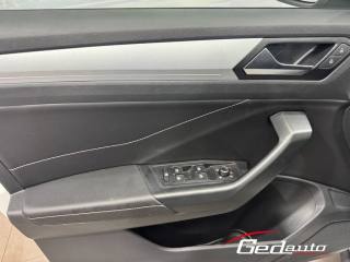 VOLKSWAGEN T-Roc usata, con Controllo automatico clima