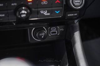 JEEP Compass usata, con Autoradio digitale