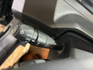 PEUGEOT 208 usata, con USB