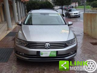 VOLKSWAGEN Passat Variant usata, con Airbag