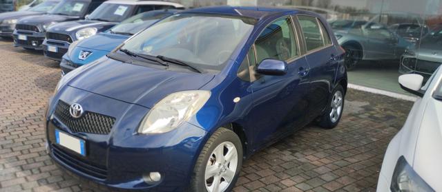 TOYOTA Yaris usata, con Airbag