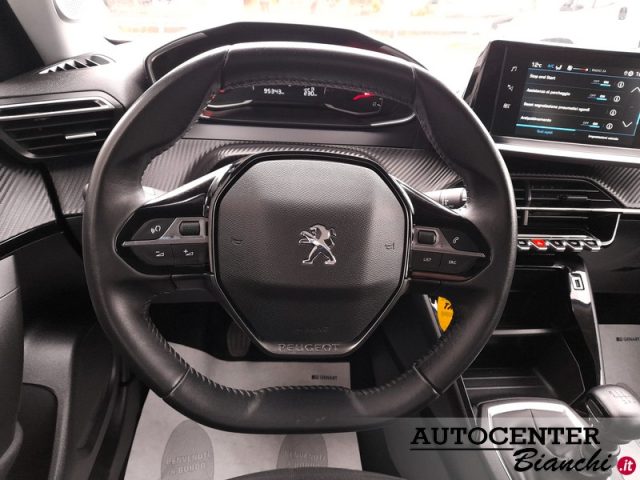 PEUGEOT 2008 usata, con Fari LED