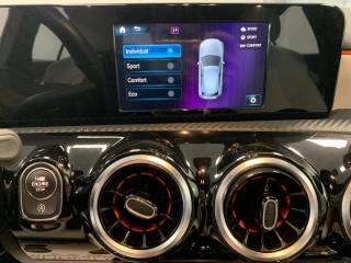 MERCEDES-BENZ A 180 usata, con USB