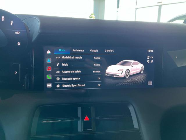 PORSCHE Taycan usata, con Park Distance Control