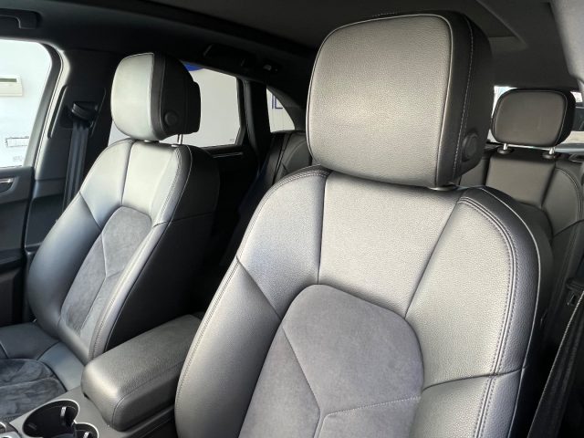 PORSCHE Macan usata, con Vetri oscurati