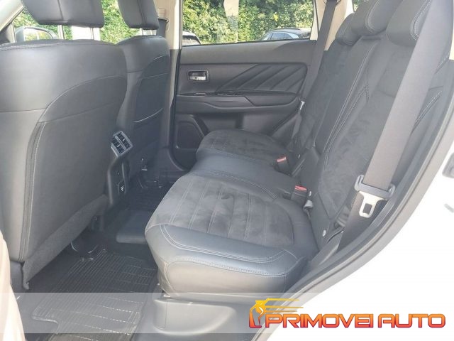 MITSUBISHI Outlander usata, con Servosterzo