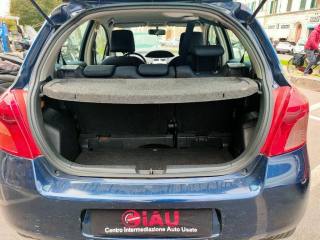 TOYOTA Yaris usata, con Airbag testa