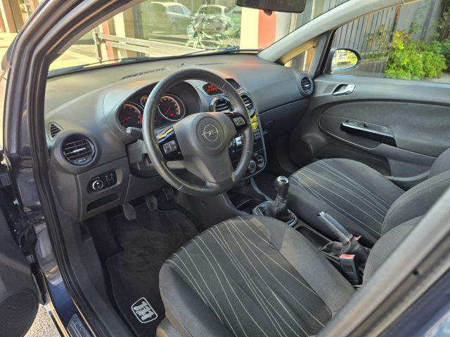 OPEL Corsa usata, con Sedile posteriore sdoppiato
