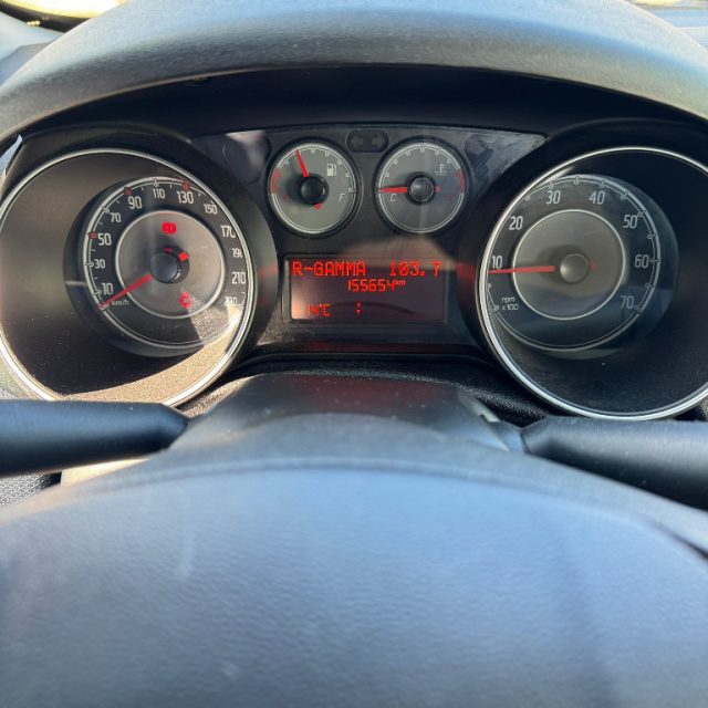 FIAT Punto usata, con Autoradio digitale