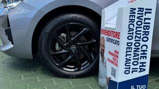 OPEL Corsa usata, con Airbag laterali