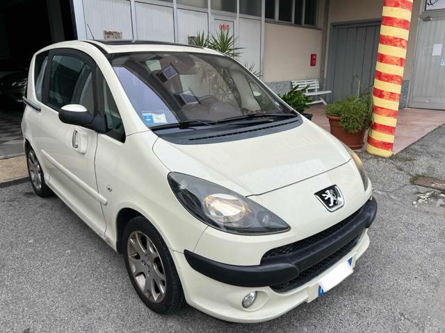 PEUGEOT 1007 usata, con Airbag