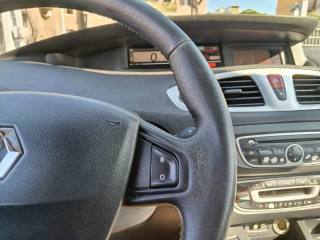 RENAULT Scenic usata, con Chiusura centralizzata