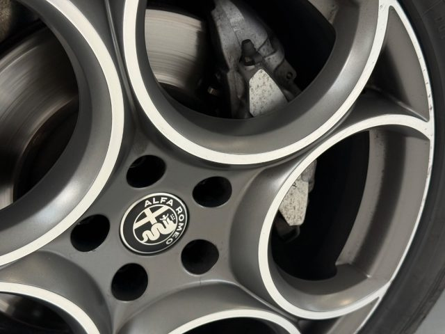ALFA ROMEO Stelvio usata, con Controllo trazione