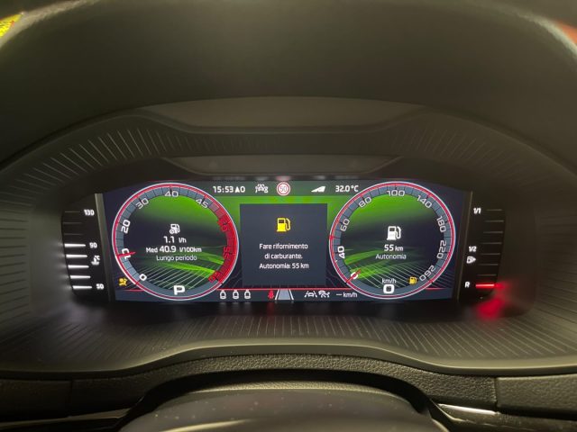 SKODA Karoq usata, con Autoradio digitale