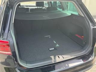 VOLKSWAGEN Passat Alltrack usata, con USB