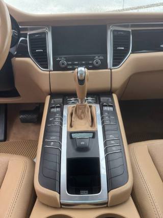 PORSCHE Macan usata 9