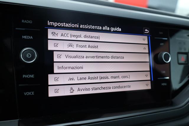 VOLKSWAGEN Taigo usata 75