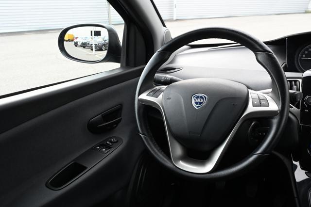 LANCIA Ypsilon usata, con Volante multifunzione