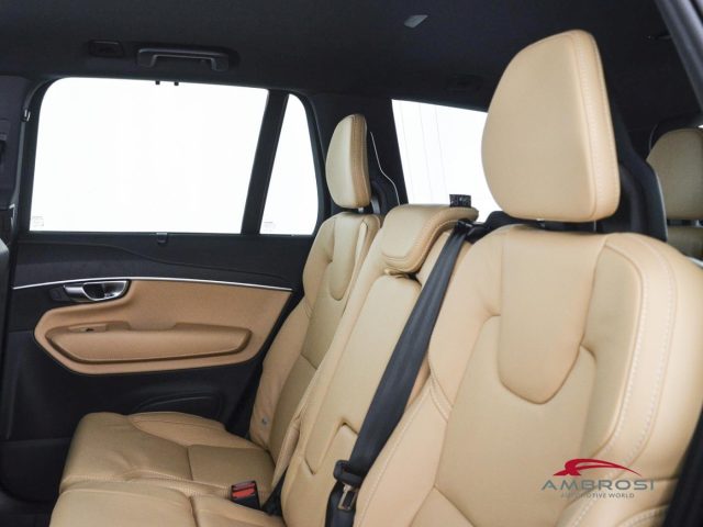 VOLVO XC90 usata 9