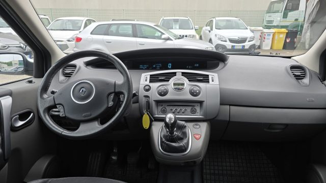 RENAULT Grand Scenic usata, con Controllo trazione